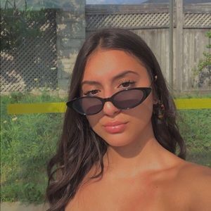 Meet your Posher, Aelena